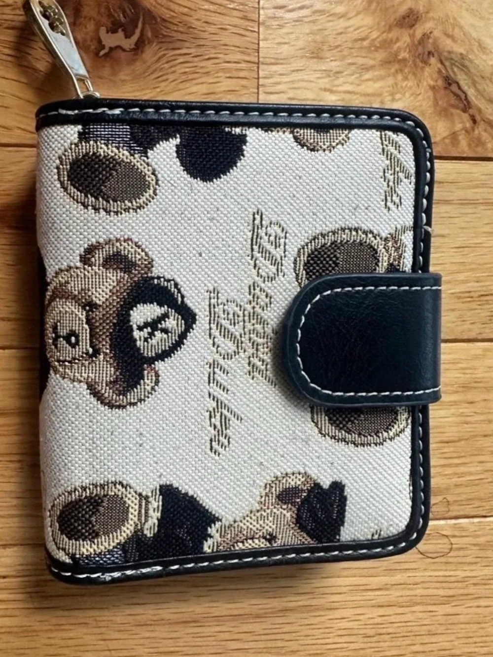 Bear-Print Zip Card Holder Wallet - Black and Cream